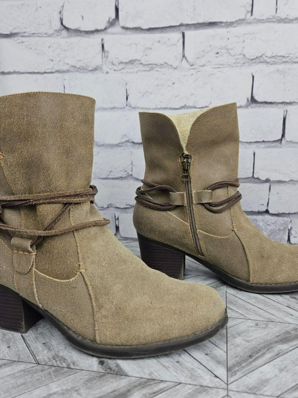 Eddie Bauer Leather Louise Chocolate Ankle Boots Womens 8.5 M Chunky Heel Zip